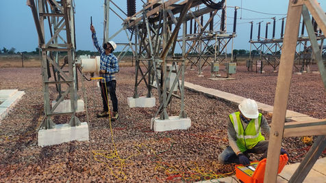 Lightning arrester testing in a 220kV Switchyard using KPM LA 103+ , Lightning Arrester Tester / MOA Tester / Surge Arrester Tester