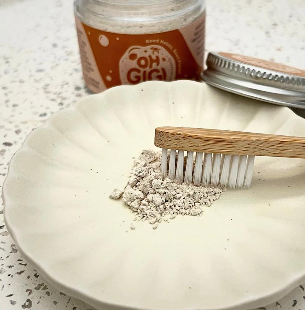 Tooth Powder + Hydroxyapatite - Native Brush Flavour - Oh Gigi