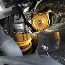 モディファイしたオーリンズ製リアサス VTR1000sp2
