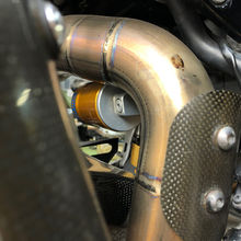 VTR1000SP2 オーリンズリアサスペンション取り付け