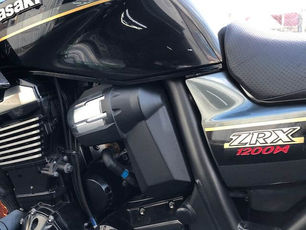 神奈川でバイク車検を代行したZRX1200 ダエグ