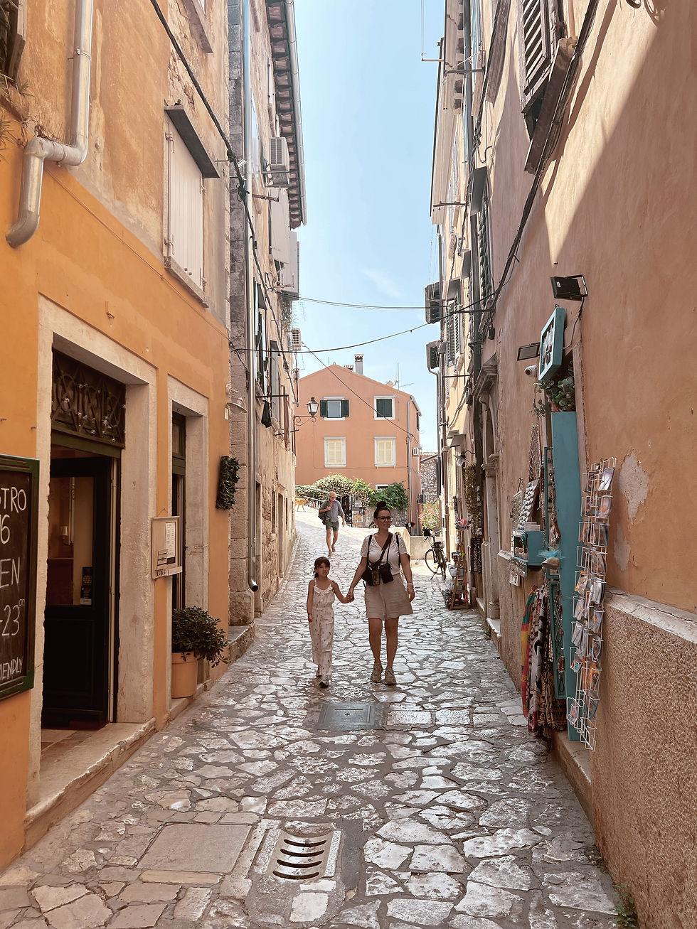 Ze pakt nog zo vaak m’n hand! Ik hoop dat ze dit nog héél lang blijft doen.