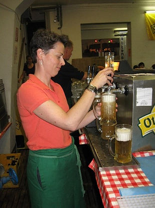 Bild - Bierschank Babsi.jpg