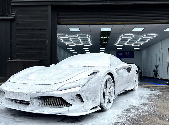 Essex-Full-Valet-Snowfoam-Car-Wash.jpg