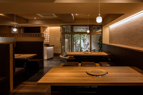 <座敷席>