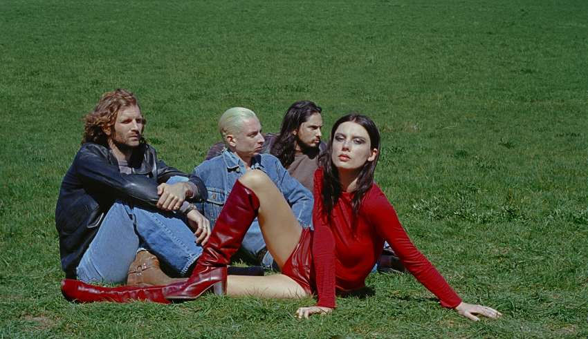 Wolf Alice, quando il buio lascia spazio alla luce: The Clearing inaugura un nuovo capitolo artistico
