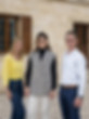 Portrait devant une maison en pierre 2.jpeg