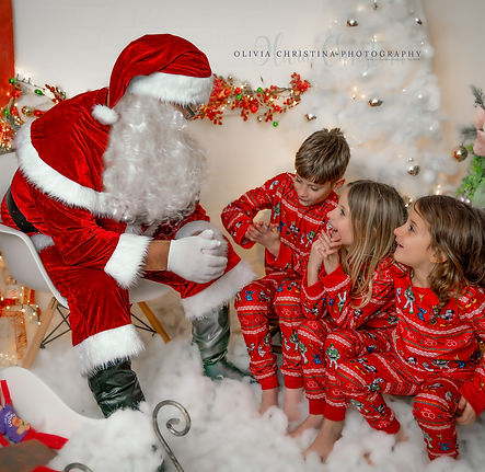santa and louises kids.jpg