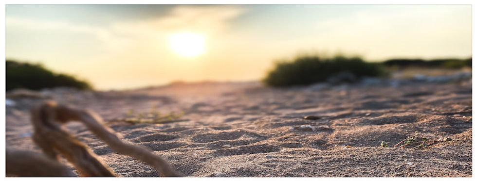 Uno dei magnifici tramonti sulla spiaggia di Torre Lapillo, in Puglia