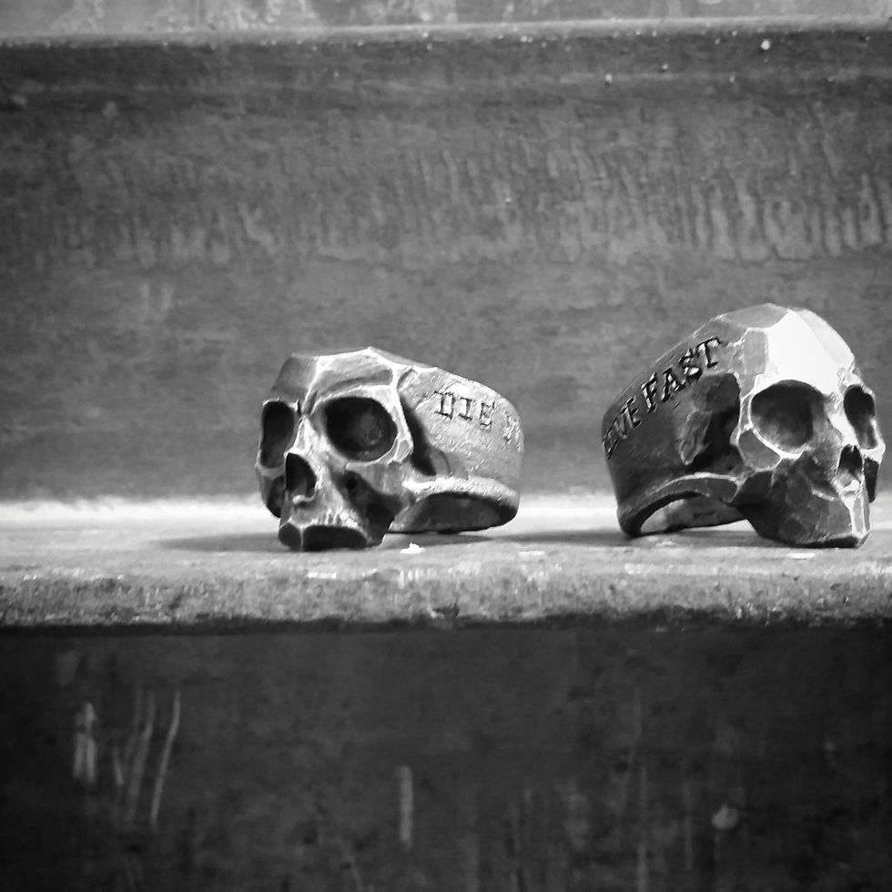 Thumbnail: Die Young Skull Ring in Silver