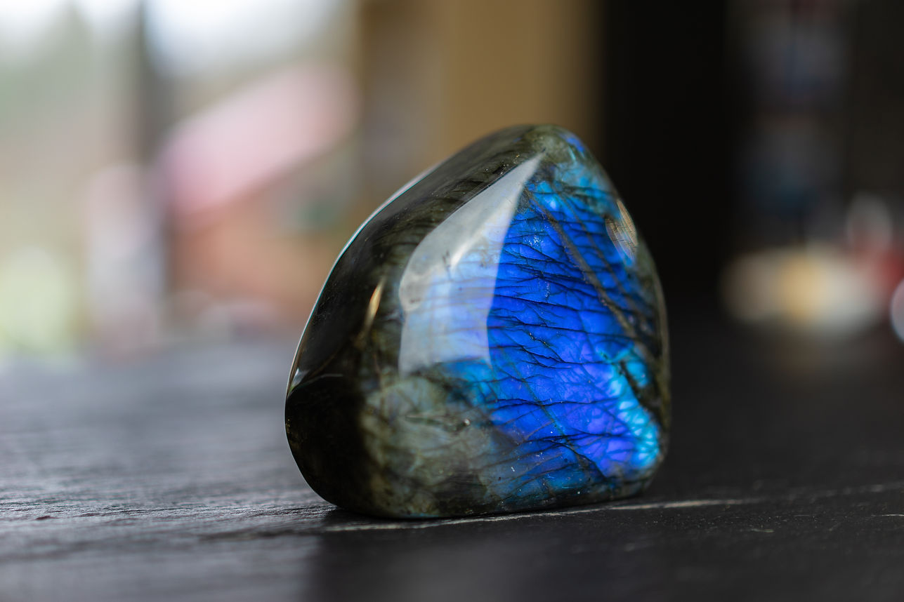 Labradorite1_1.jpg
