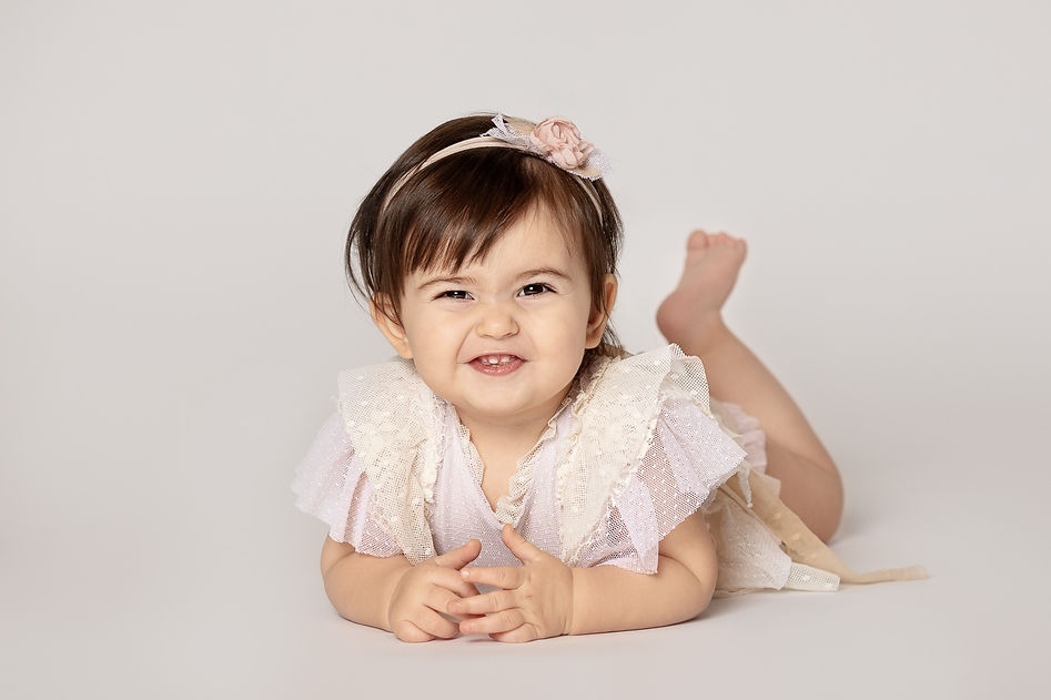 Sessione fotografica bebè bambini e famiglia a Modena-fotografo bambini e famiglia a Moden - Fotografo gravidanza neonati bambini e famiglia Modena- Melania Maffucci photographer