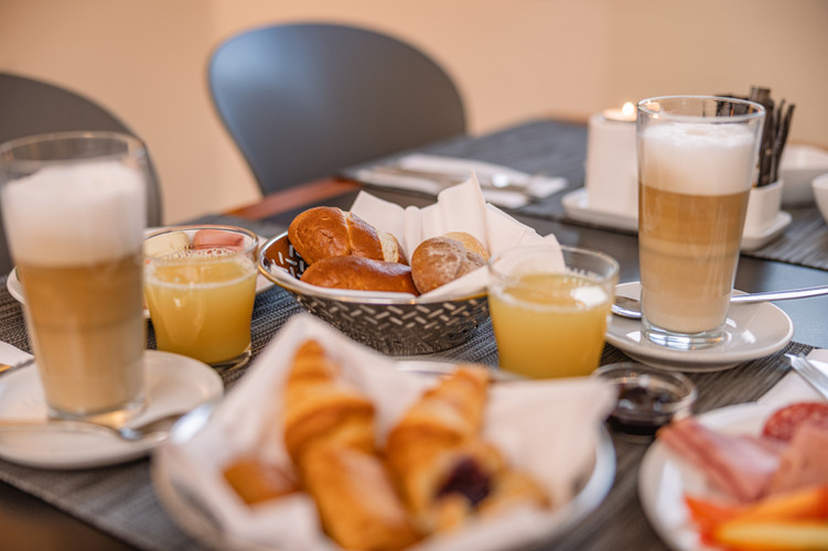 Hotel Spalentor Basel hotel breakfast room