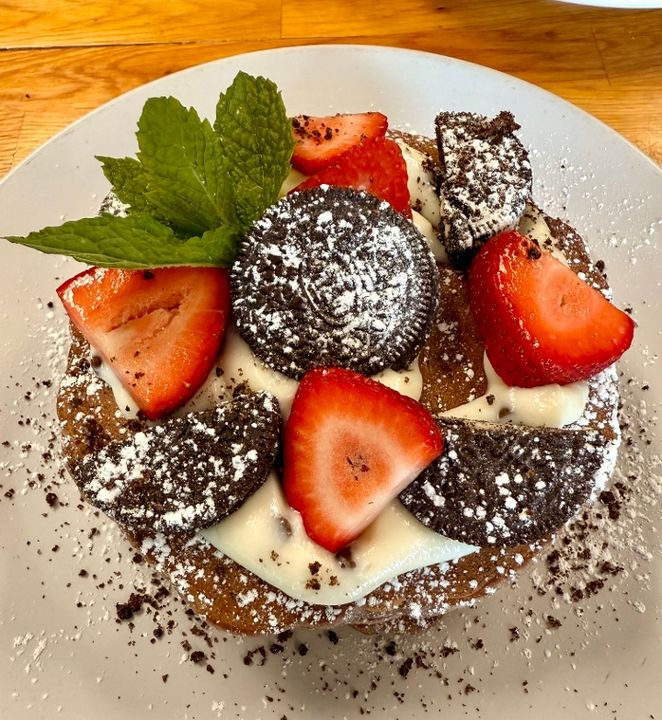 COOKIES & CREAM PANCAKES