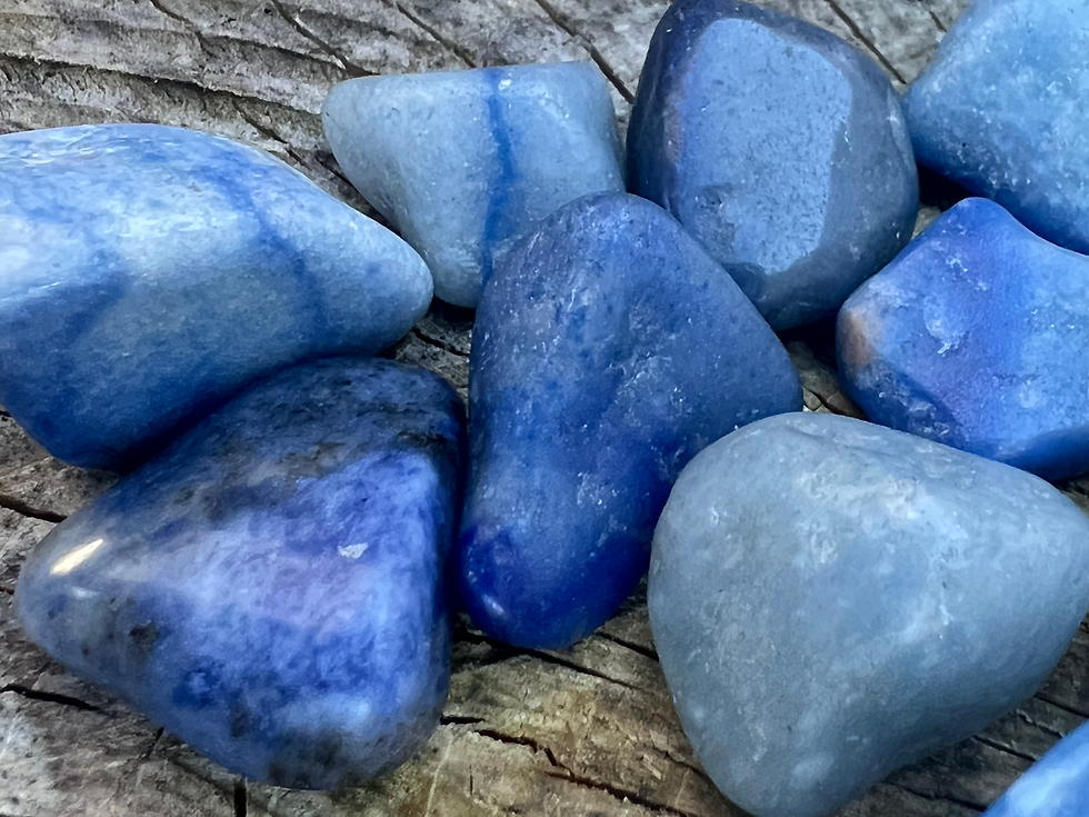 Thumbnail: Blue Quartz Tumbles