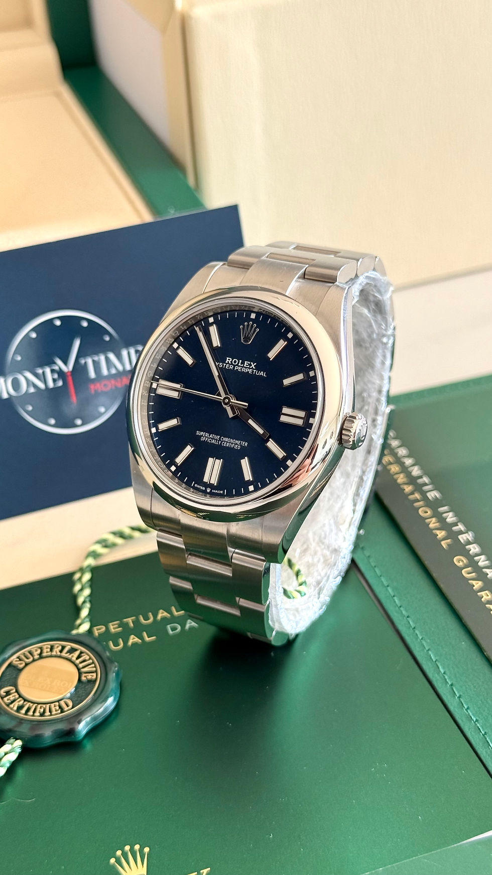 Thumbnail: Rolex Oyster Perpetual 41 Bleu Vif 124300 - 2023 Like New