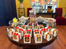 caramel apples display