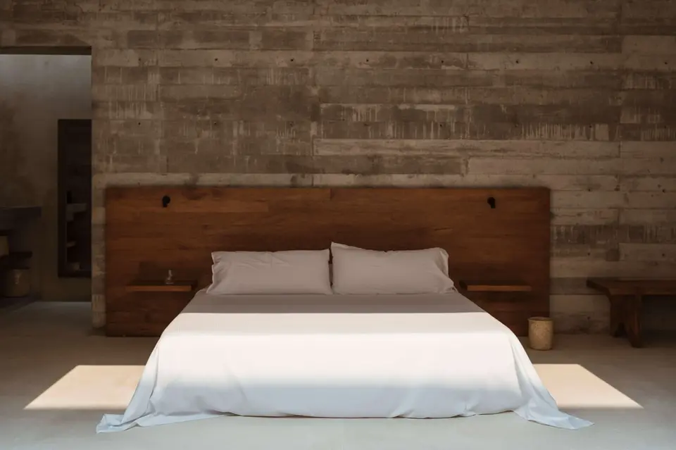 Comfortable Kingsize Bed in Villas Lunaya with LUNA Mattress