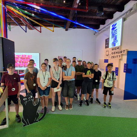 3. Klassen erkunden das LABOUR LAB