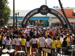 Frente Parlamentar realiza mobilização contra a violência sexual infantil em Tabatinga/SP