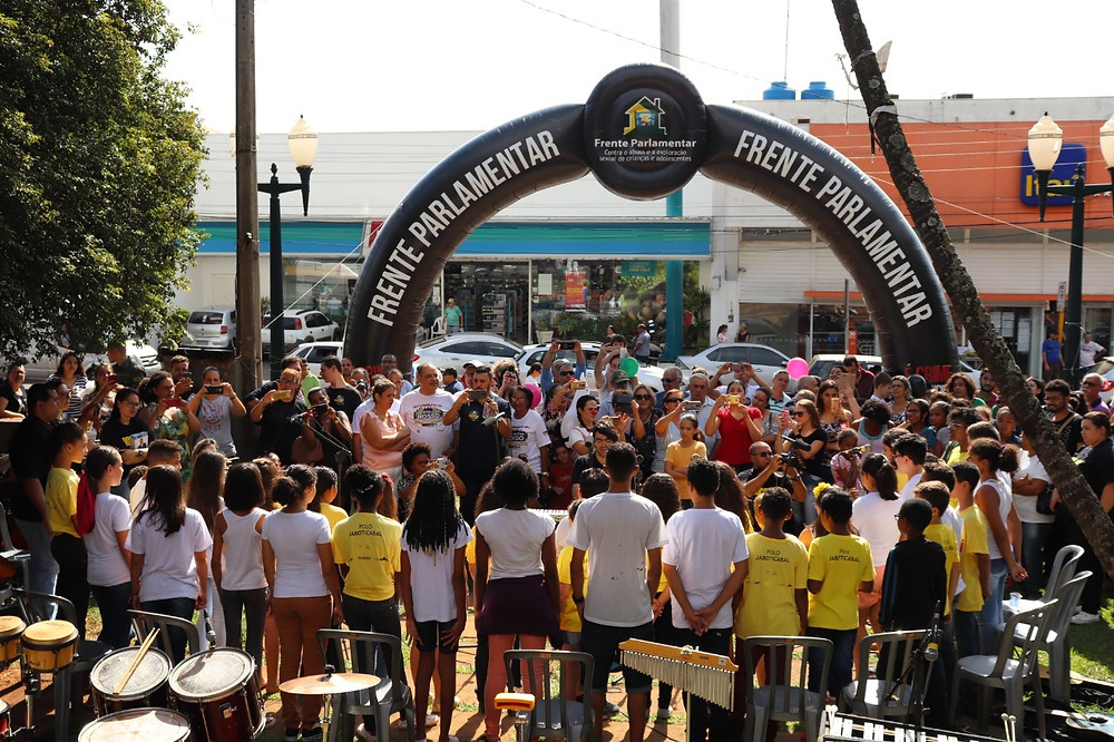 Frente Parlamentar Contra o Abuso e a Exploração Sexual de Crianças e Adolescentes