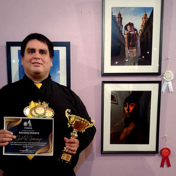 Galardonan a Eliud Gil Samaniego como "Fotógrafo del Año” de Grupo Imágenes