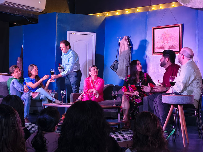 “Perfectos desconocidos”: el juego que puede destruirlo todo llega al teatro mexicalense