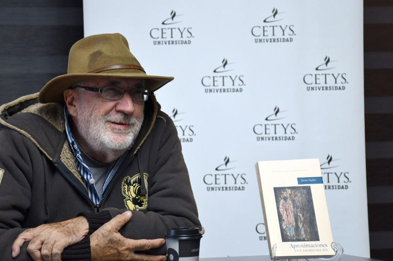 Javier Sicilia presentó libro de ensayos en Cetys