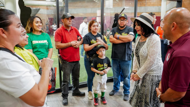 Unen cultura y el deporte para el plan vacacional "Libro y Pelota”