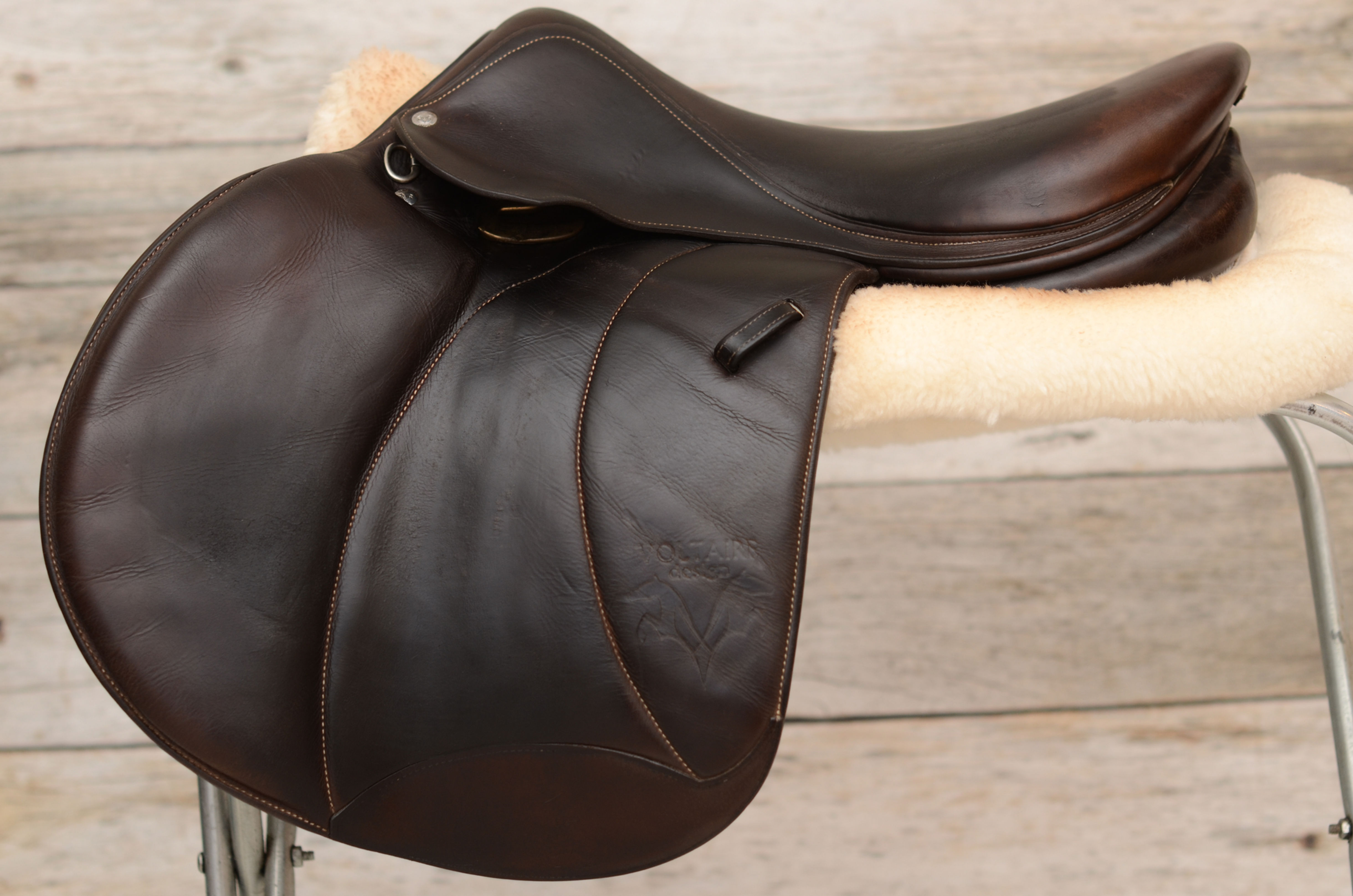 17.5" Voltaire | 2017 | 4AAA | 4.75"