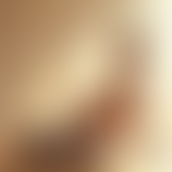 femme enceinte pratiquant le yoga prénatal