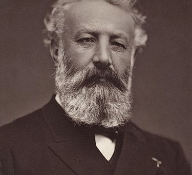 Nascimento de Júlio Verne