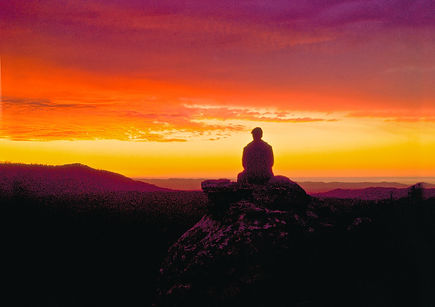 16. Sugano Sihan mediitating at sunrise