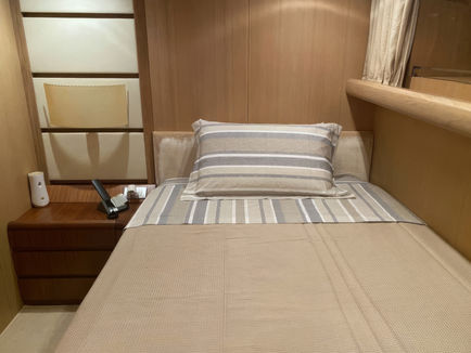 Giovanna Petrossi, interior refit di yacht privato