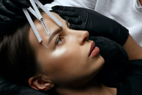 Enhancing Your Brows: Exploring Microblading Versus Eyebrow Tattooing
