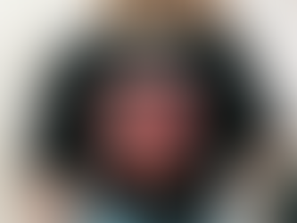 Official Never underestimate a woman who understands football and loves 49ers signatures T shirt