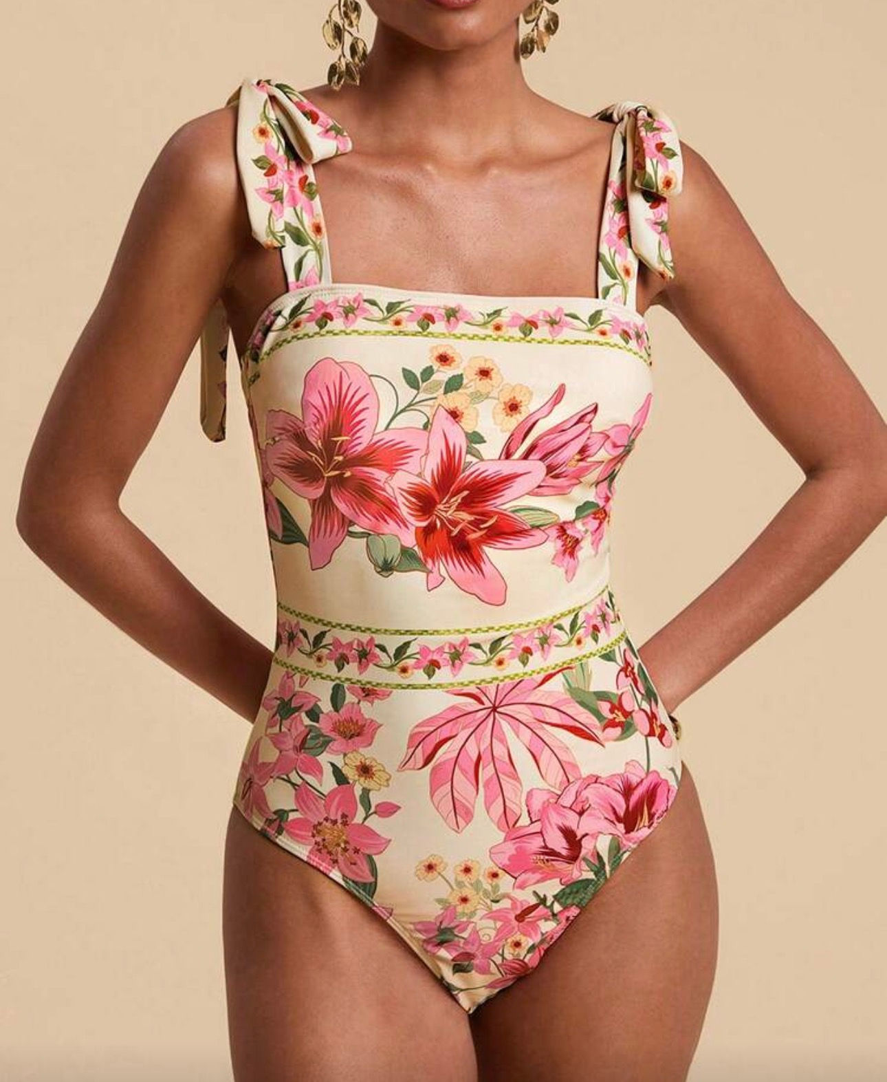Traje de baño entero con flores rosadas C341