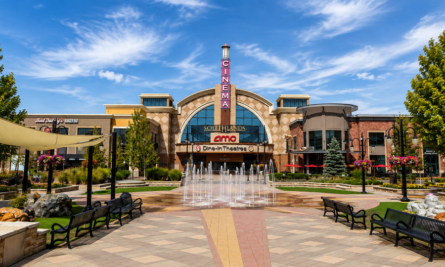 Southlands shopping and entertainment district in Aurora, Colorado