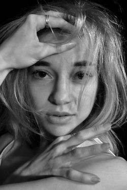 DCC9D8CC-B034-403E-B8CA-765AA88202B9_1_105_c