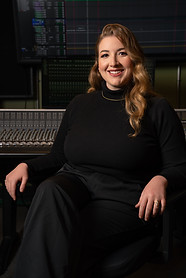 Aleyna Neivandt-Brown Studio.jpg