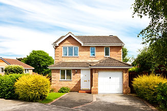New detached house with garage.jpg