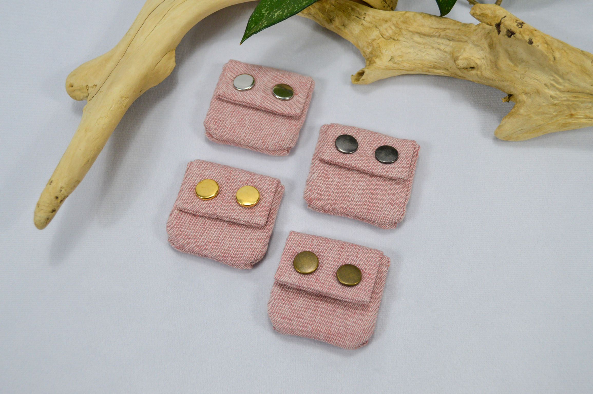 Berry - Dog Tag Silencer