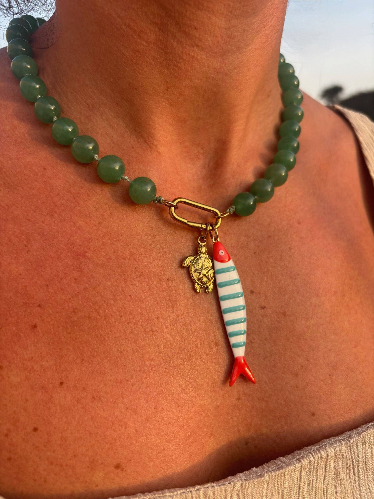 Collar pieza única pez fluorita 