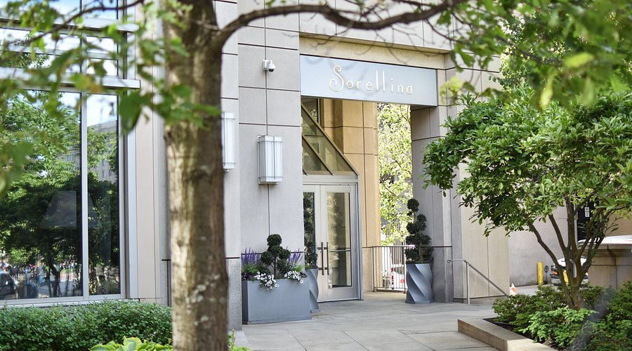 Sorellina Boston entrance