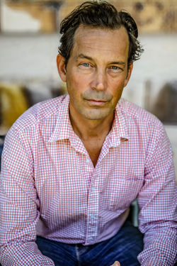 Actor Barry Sherman