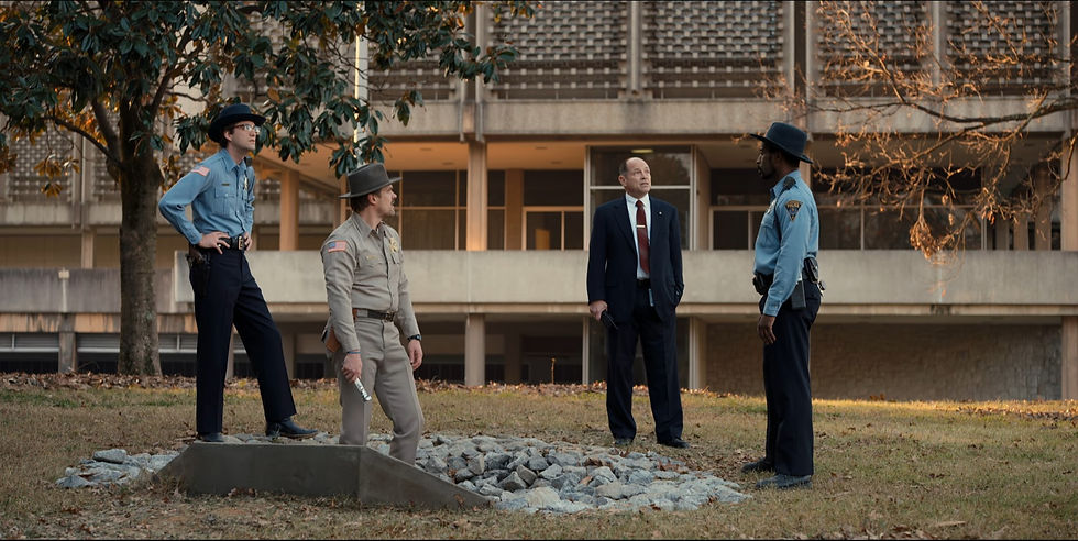 The Search for Will Intensifies in Stranger Things Season 1