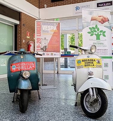 esposizione Vespe d'epoca