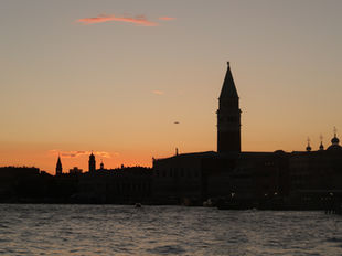 Reflections on Venice: A Neighbourhood Travel Guide