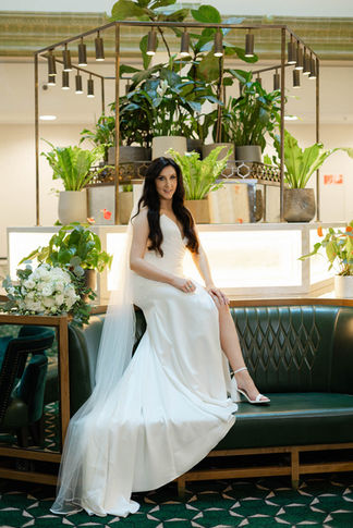Luxurious wedding photography in the Parisi Passage