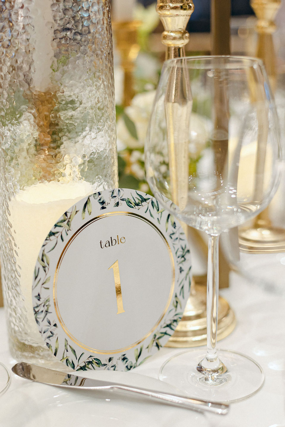 Luxurious wedding photography in the Parisi Passage